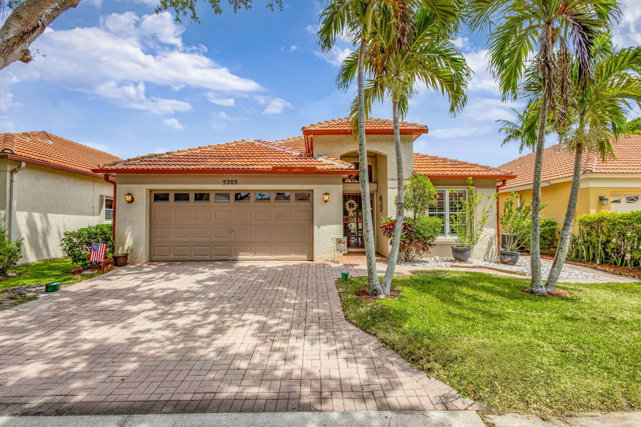 WOW Sweet Single Story Home with brand new screened patio overlooking serene lake.