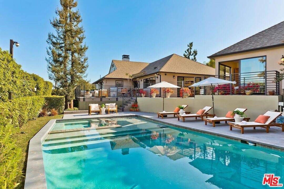 2841 Montcalm Ave 4BR Hollywood Hills East La