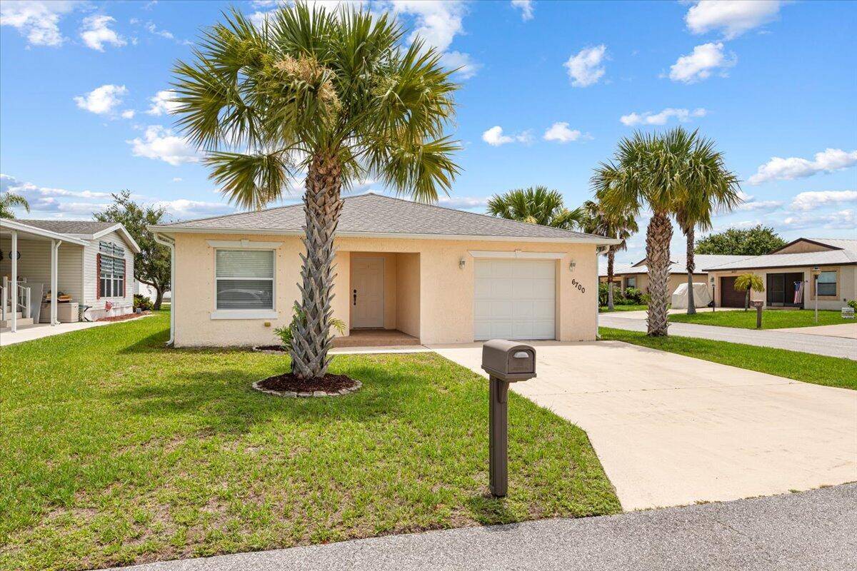 Move right in to this 2 bedroom, 2 bath, 1 car garage.