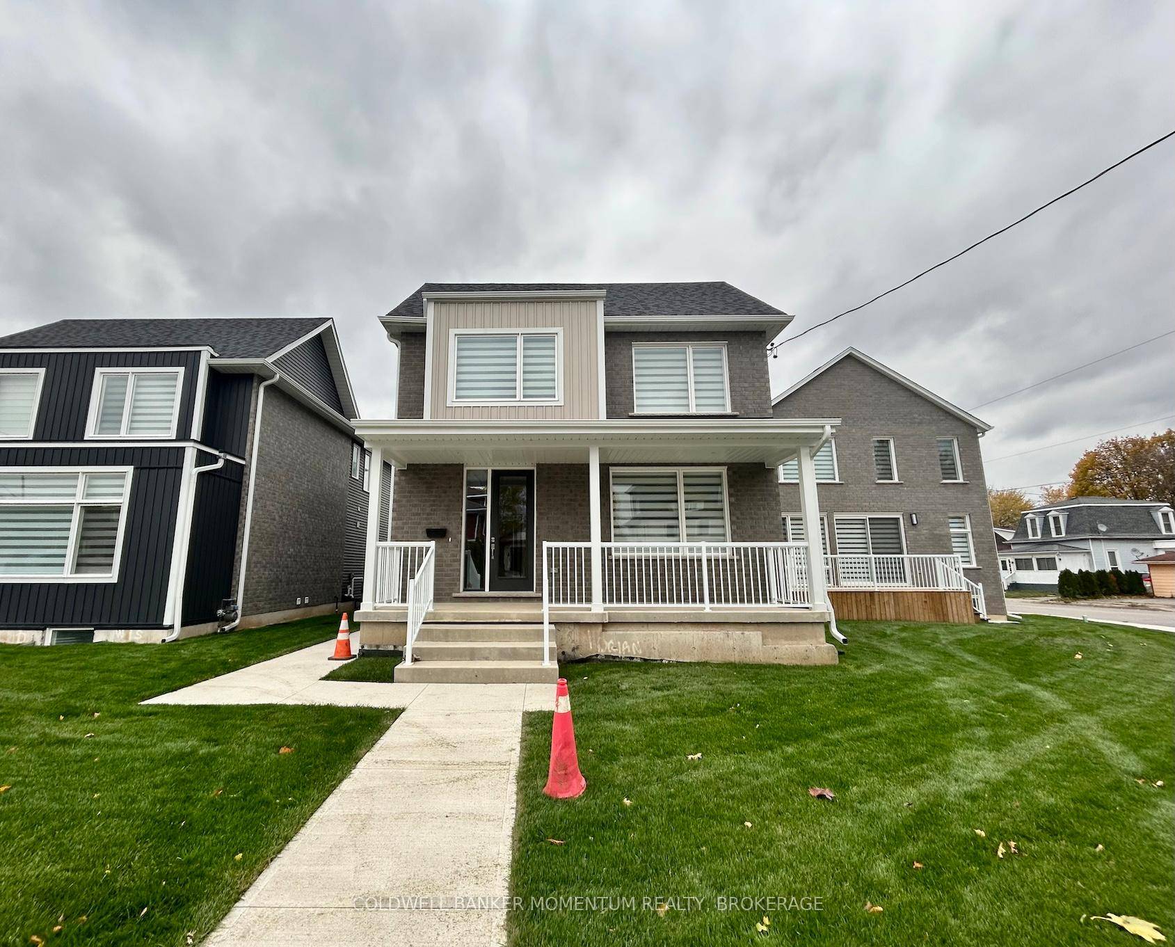 APARTMENT FOR RENT ! ! Spectacular new build located in Niagara Falls, minutes to downtown, Stanley Ave.