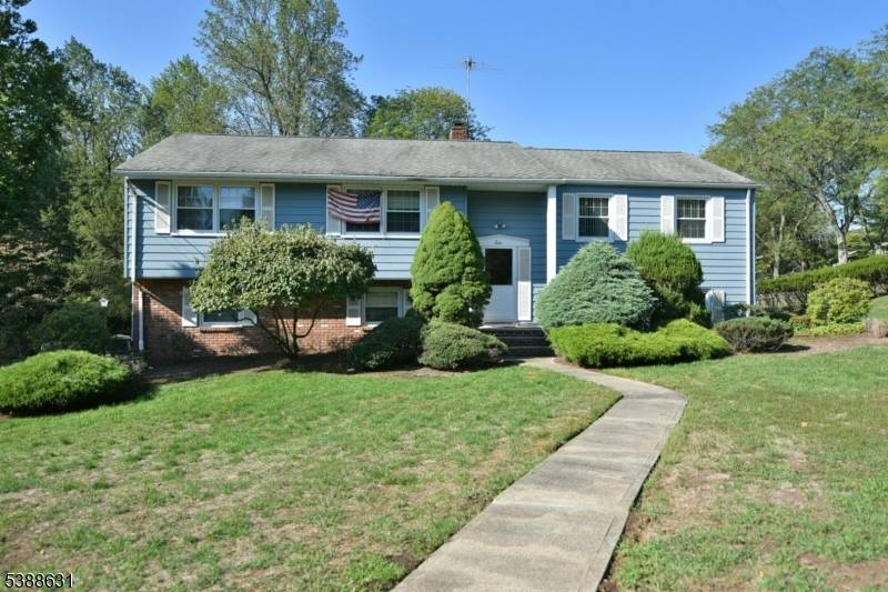 Welcome to 60 Brandon Avenue in Wayne Township.