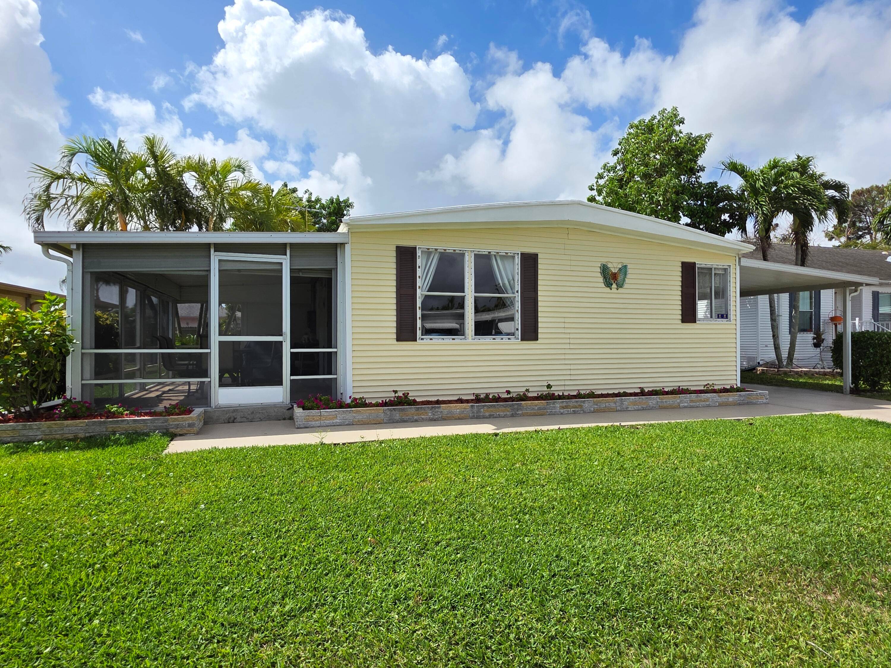 Welcome to your fully furnished, turn key retreat in the desirable 55 community of Maralago Cay !