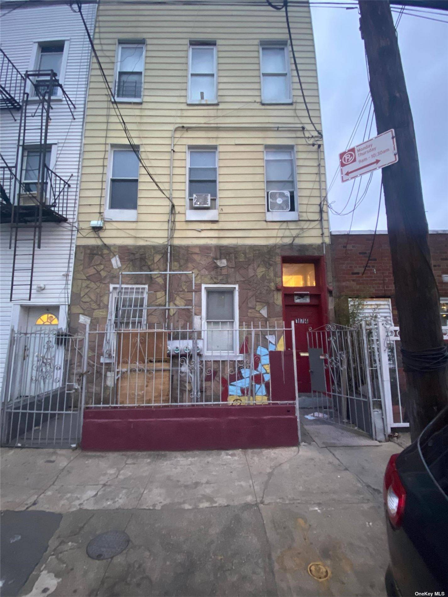 Prime East New York investment waiting for the ideal buyer.