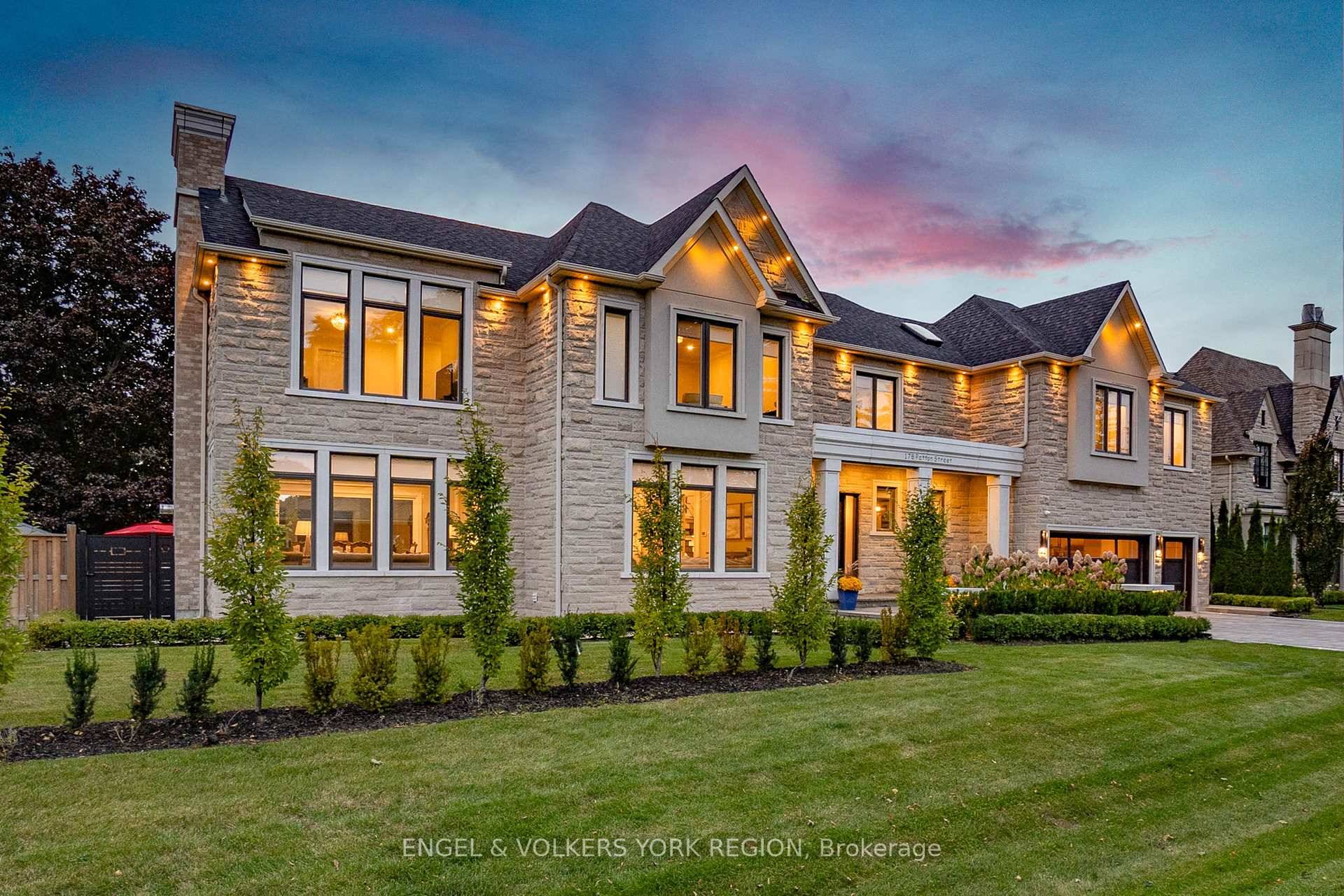 Gorgeous Designer Home Located In Sought after Exclusive Pocket In King City.