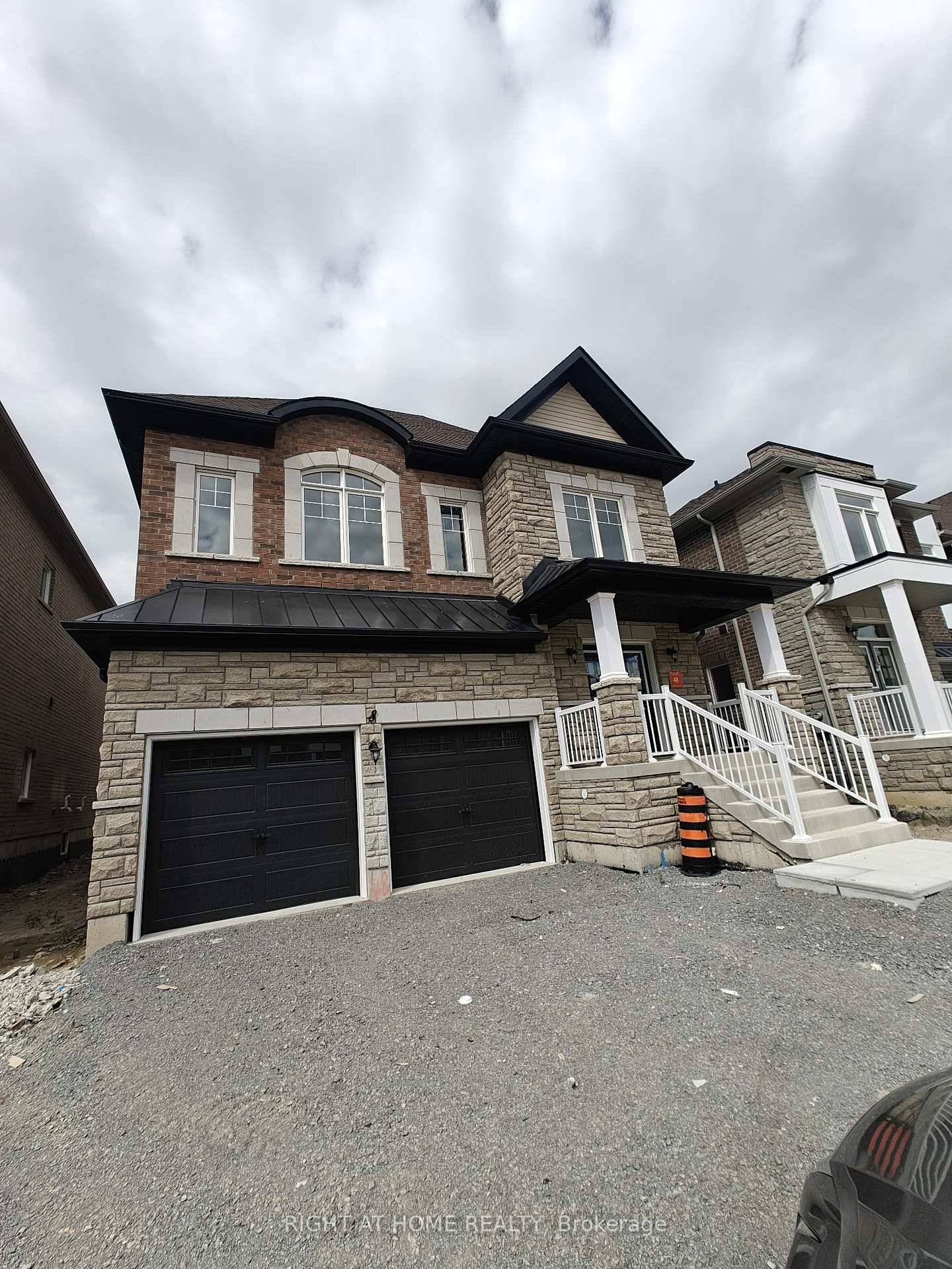 Welcome to this stunning brand new home in the highly sought after Oak Ridges community of Richmond Hill.