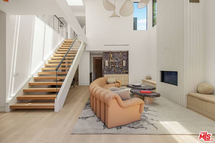 738 Palms Blvd 4BR Marina Del Rey La