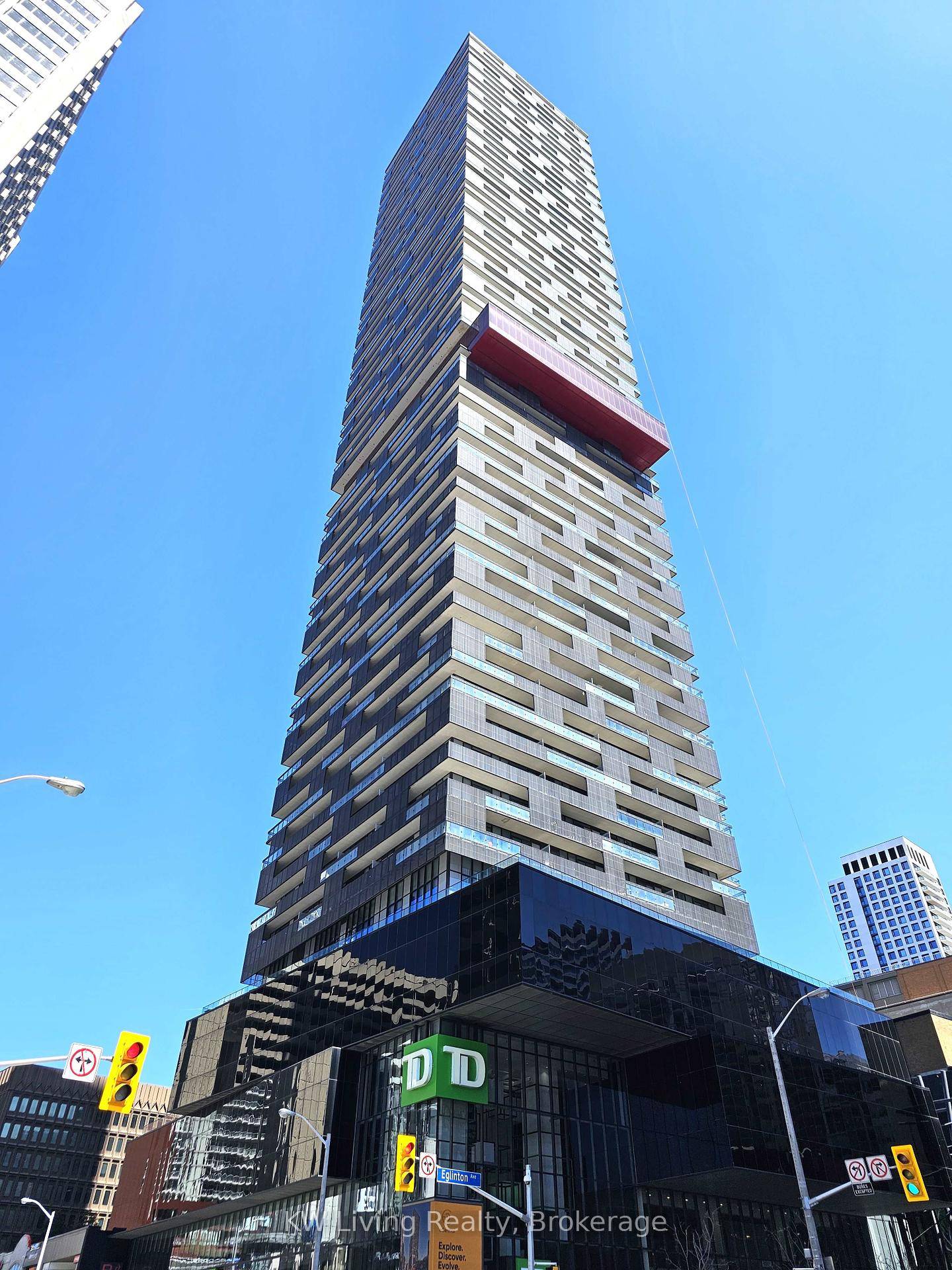 Luxurious E Condos at Yonge amp ; Eglinton !