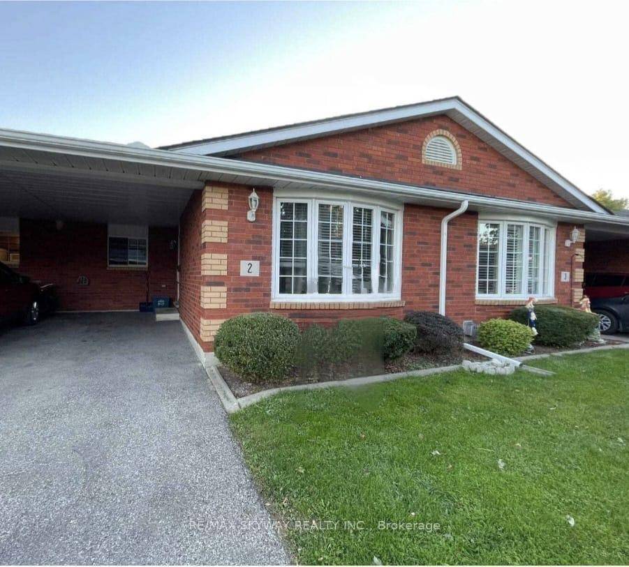 A Beautiful And Spacious 2 Bedroom And 2 Bath Single Story Finished Basement With A Recreation Room, A Den And 2 Parking Condominium Townhouse With A Large Open Concept Living ...