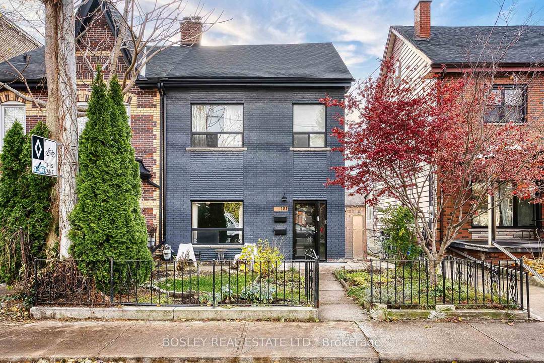 Spacious And Stylish 2 Bedroom, 2 Full Bathroom Apartment In The Heart Of Little Portugal !