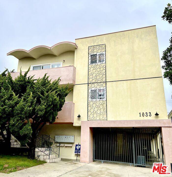 1033  Euclid St 3BR Santa Monica La