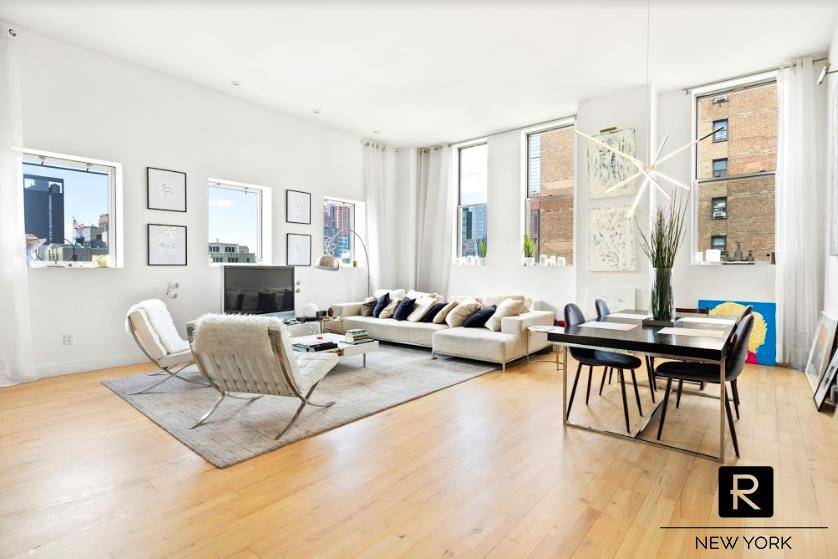 This apartment should be measured in CUBIC feet not SQFT because nothing can replace the grandeur and aura of high loft like ceilings.