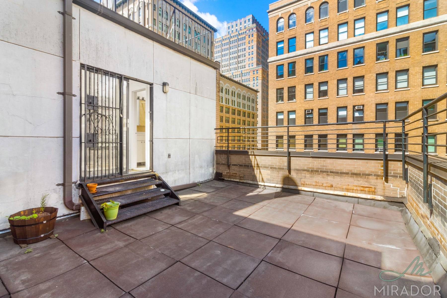 Massive duplex penthouse, with two terraces and a balcony, now available.