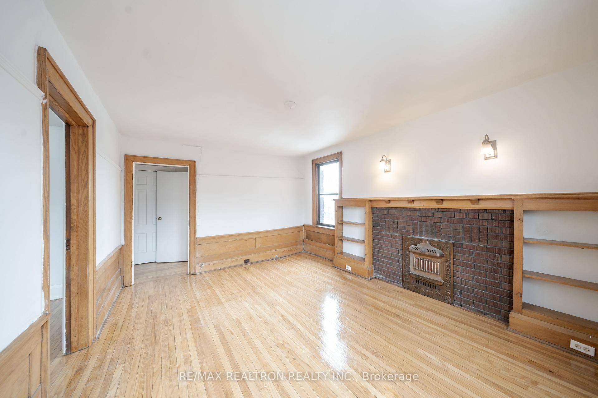 This East Toronto Location is on the North West corner of Queen St East, and Kingston Rd.