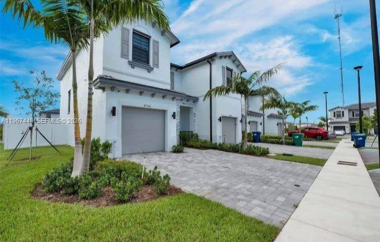 Welcome Home to this Luxurious New Construction Townhouse located in the most thriving city of Miami Gardens !