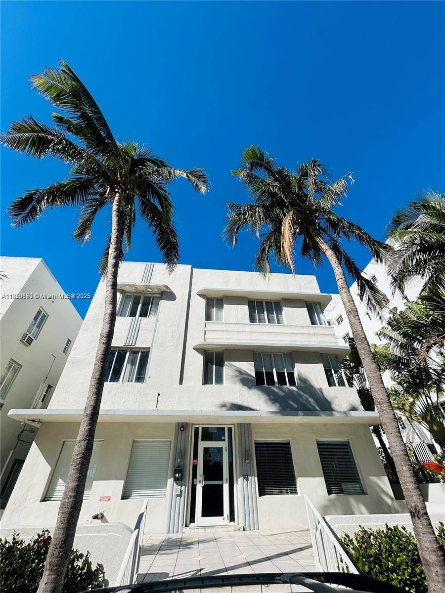 Short Term Rentals allowed in this cozy corner furnished studio with amazing views.