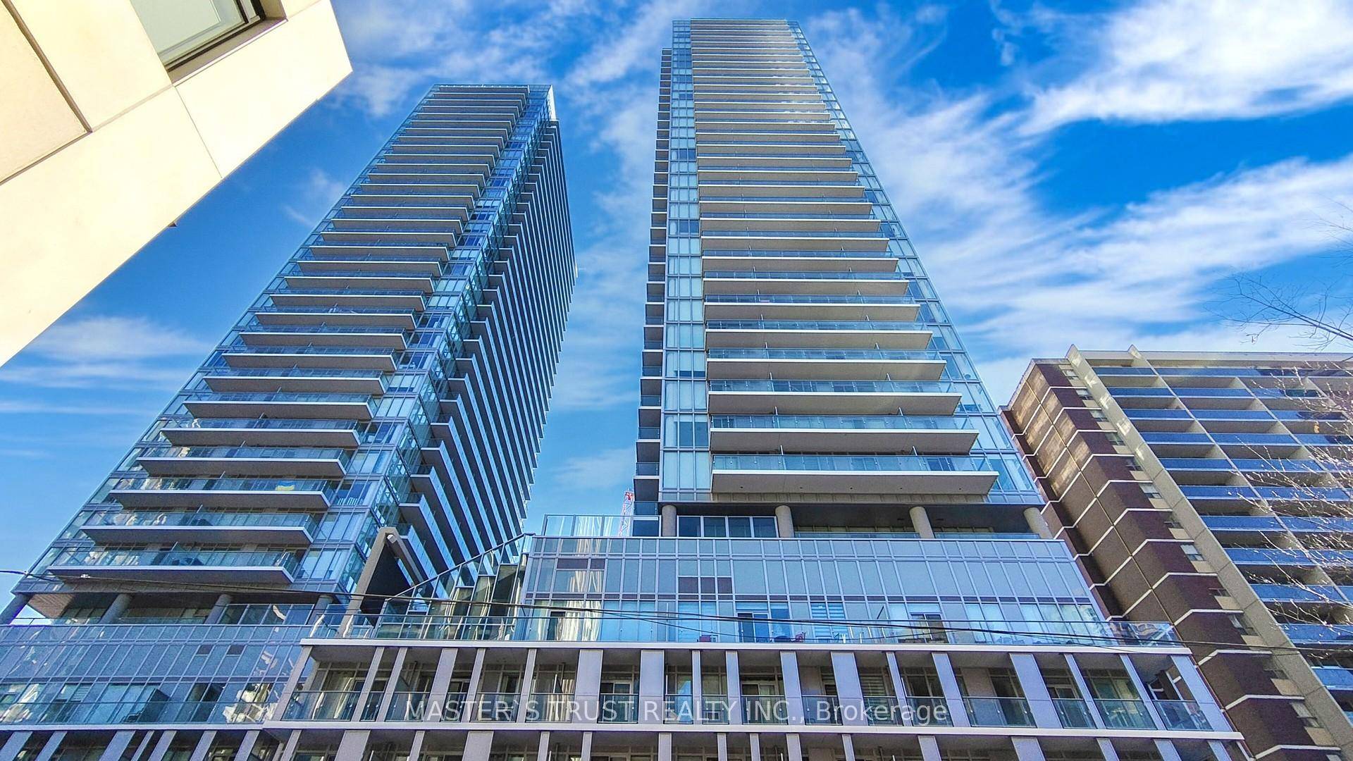 Modern, fully furnished south facing suite with 2 bedrooms plus a large den, 2 full bathrooms incl.