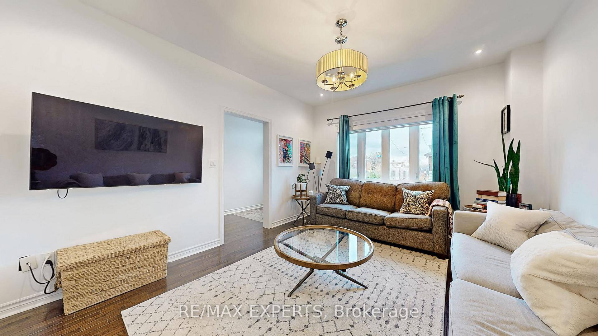 This family home in the Kennedy Park neighborhood features 3 1 bedrooms and 3 bathrooms.