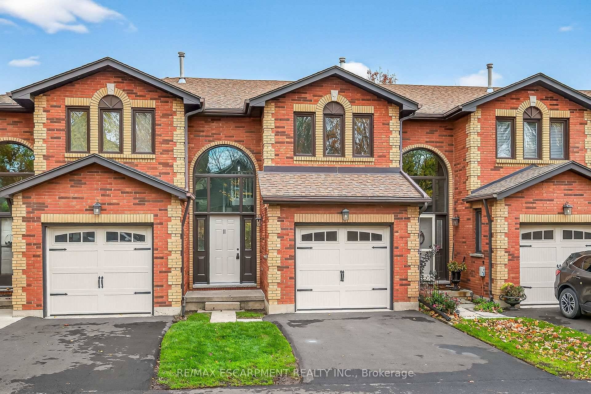 Exquisitely updated, Beautifully presented 3 bedroom, 2 bathroom townhome in Caledonia's sought after Southend.