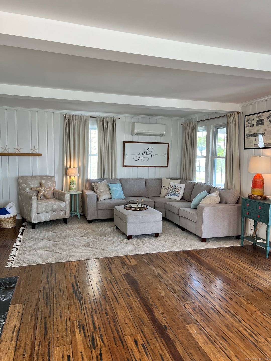 Charming Academic Rental in the Heart of Niantic Available September May.