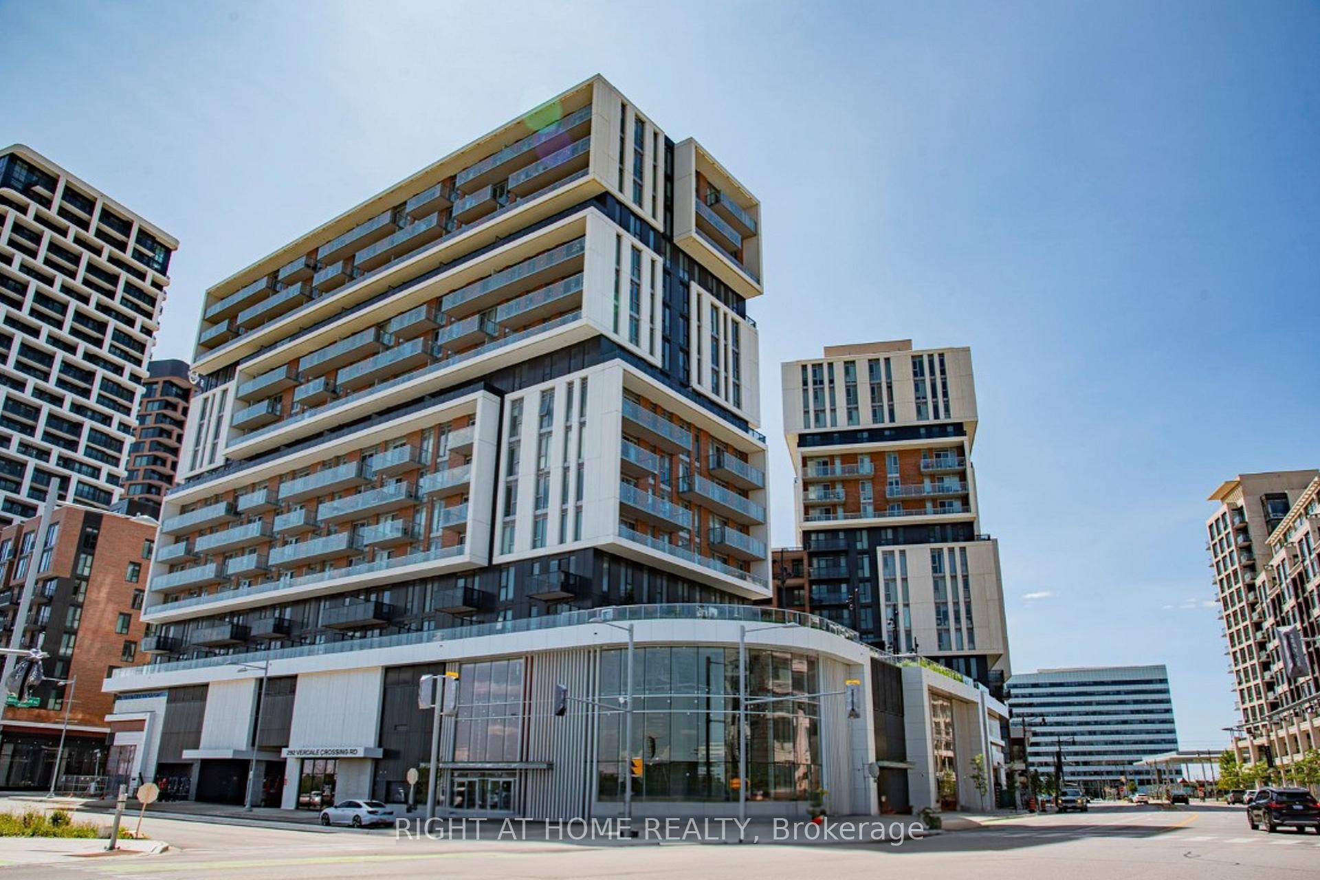 Newly Built Luxury Condo Located In The Heart Of Downtown Markham.