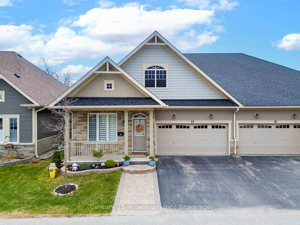 Elegant Semi Detached Luxury home in Collingwood's Coveted Balmoral Village.