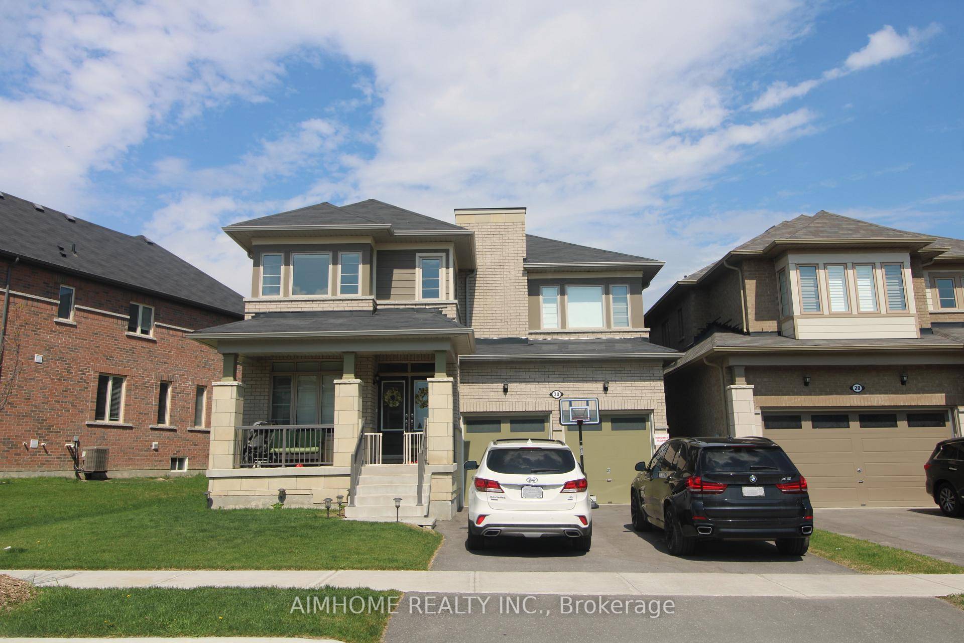 Fabulous Sharon Village 4 1 Bed rooms detached home on a premium large lot backing onto open space, featuring 9 ft ceilings on the main, a separate office library, elegant ...
