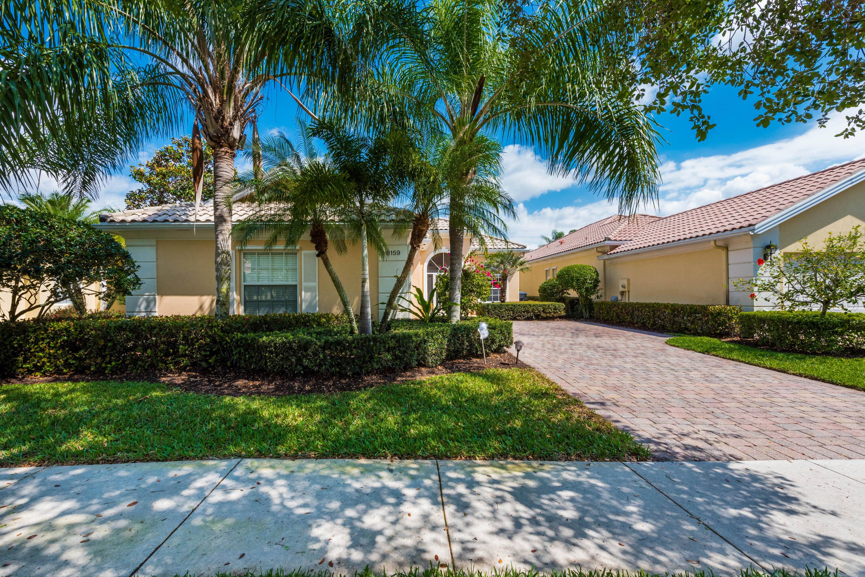 Magnificent lakefront furnished turnkey pool home with 3 bedrooms den and 3 bathrooms.