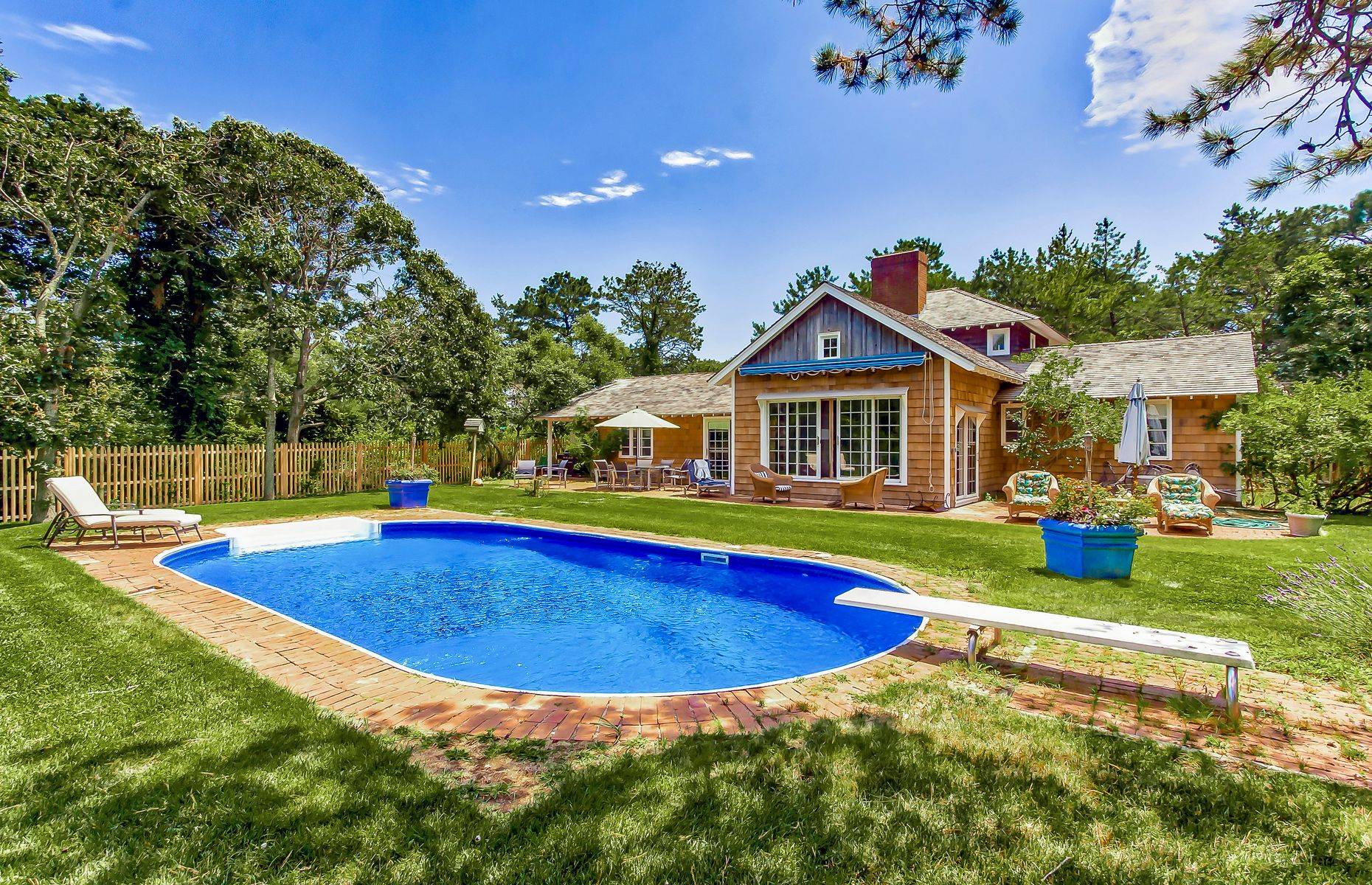 Enjoy the Amagansett Dunes - 5 Bedrooms - Pool