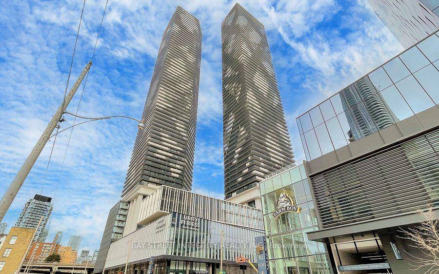 Luxury 1 Bedroom 1 Full Bathroom Sugar Wharf Condominiums By Menkes.