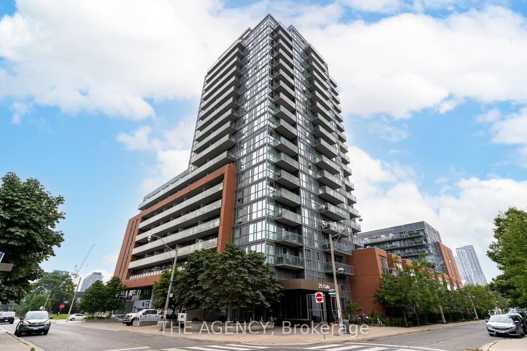 Just Pack Your Bags amp ; Move In To This Furnished Large 1 Bedroom Den 2 Full Bathroom Suite At One Cole Condos.