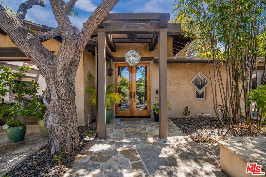 1424 Oriole Dr 4BR Sunset Strip La