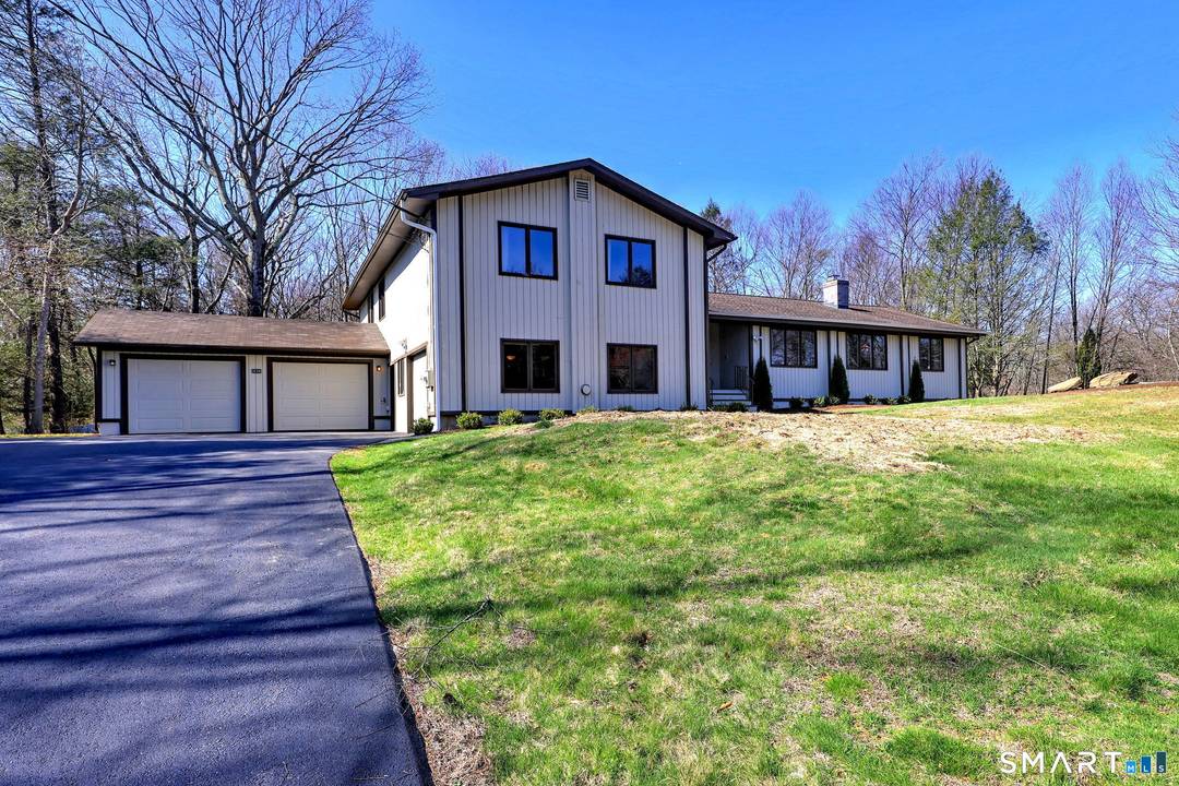 Welcome to this beautifully maintained 4 bedroom, 2.