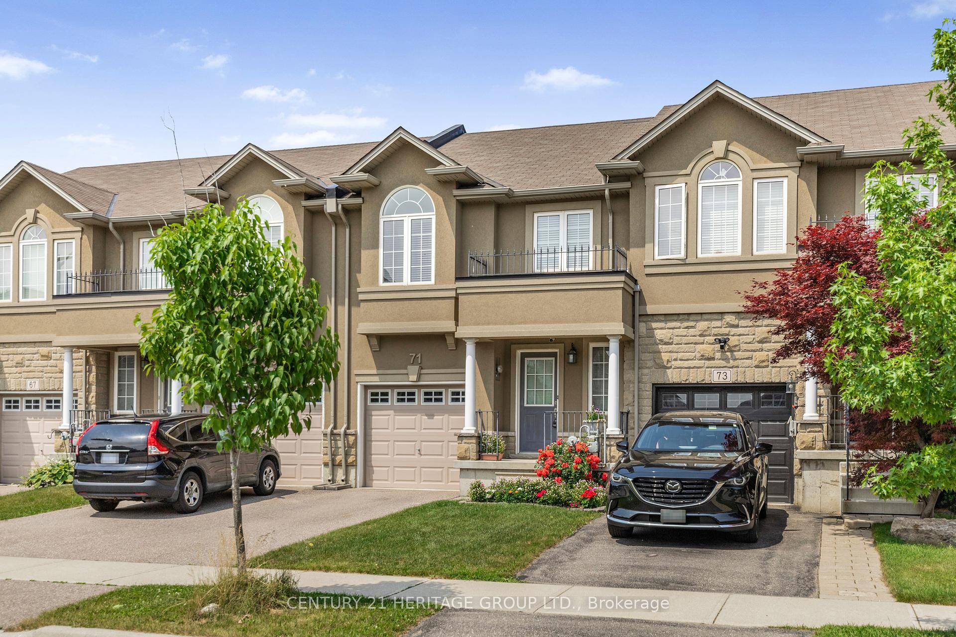Welcome to this beautifully maintained freehold townhome in one of Stoney Creek Mountain's most desirable, family oriented neighbourhoods.