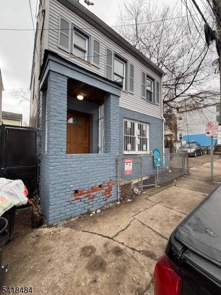 Fully renovated colonial with 3 bedrooms and 1 full bathroom and 1 half bathroom.