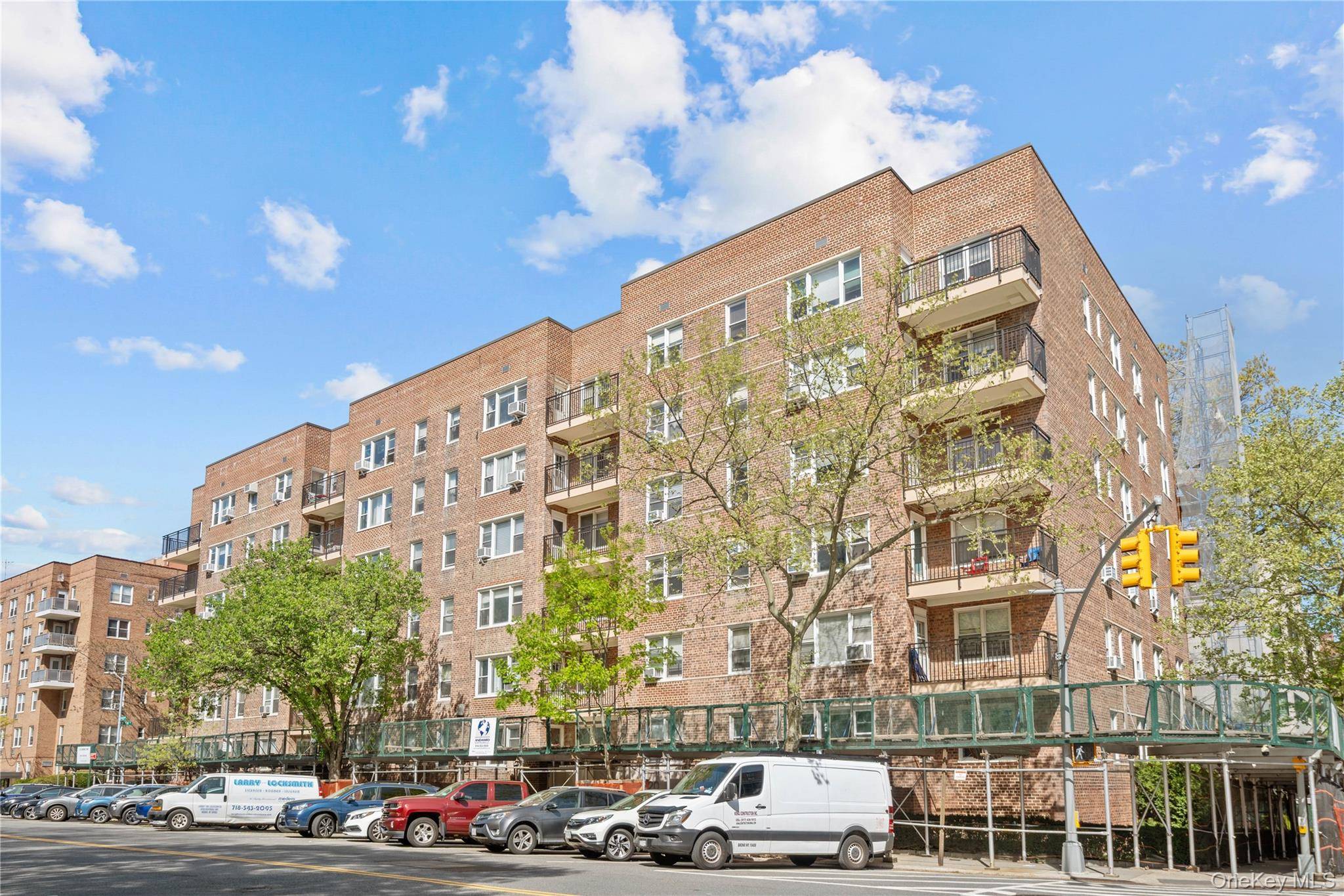 Easy Breezy Sponsor Sale Renovated 2 Bedroom 2 Bath with a balcony !