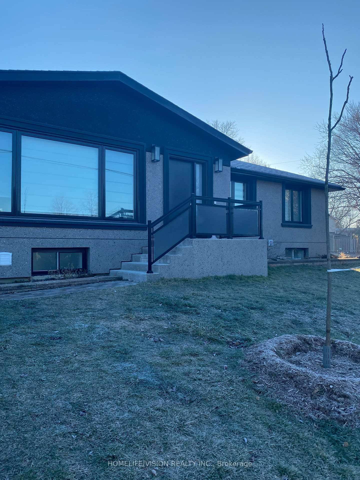 Beautiful Legal 2 Bedroom Basement Apartment.