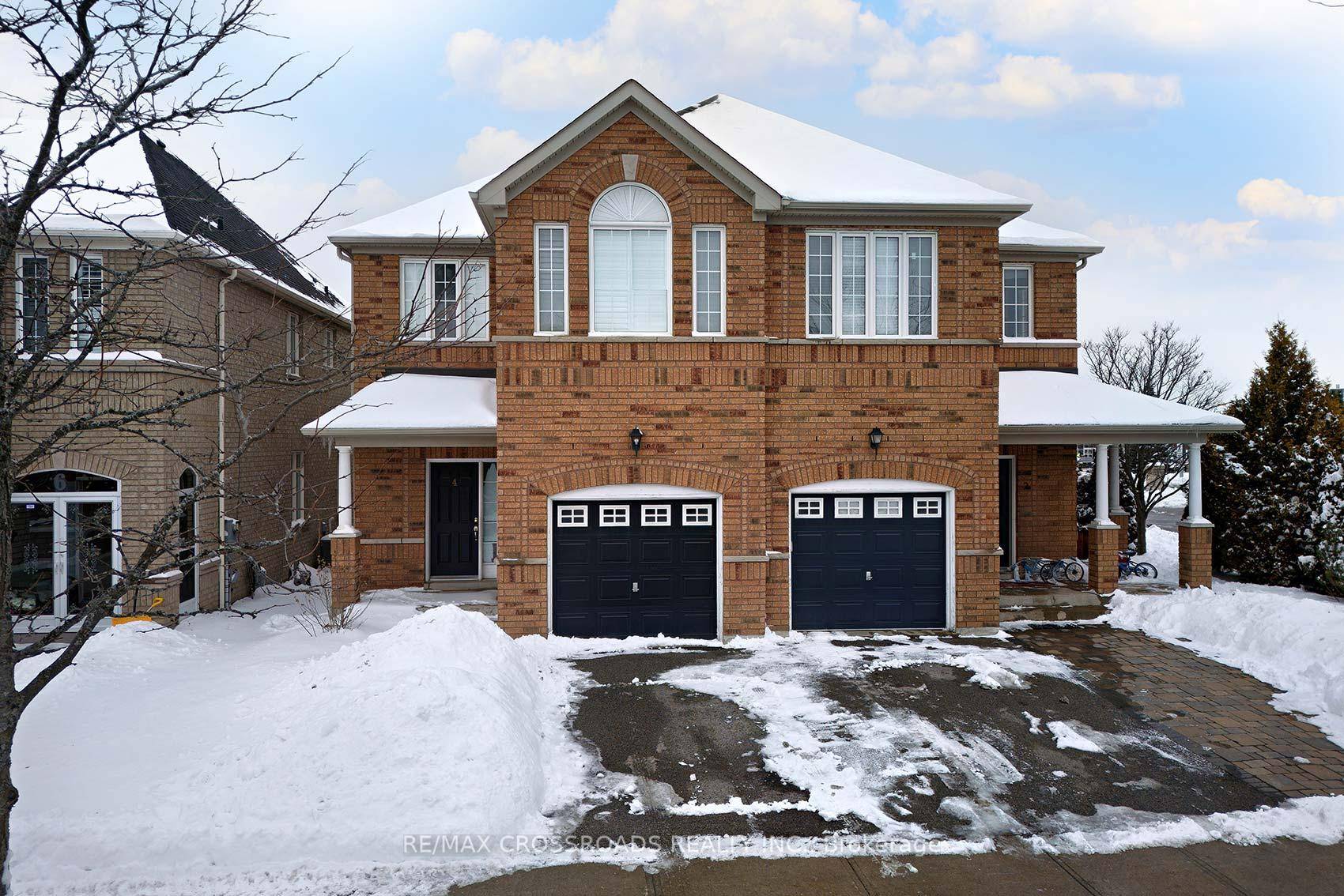 Beautiful open concept semi detached home.