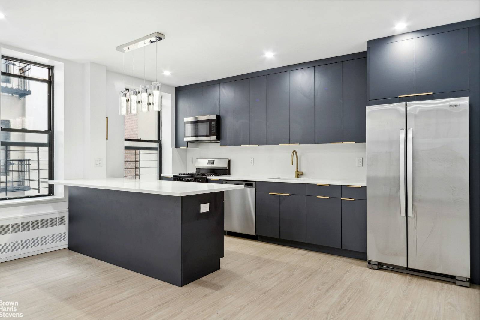 Welcome to Apartment D23 at 150 Crown Street, ideally situated just blocks away from the Brooklyn Botanic Garden, amp ; Prospect Park.