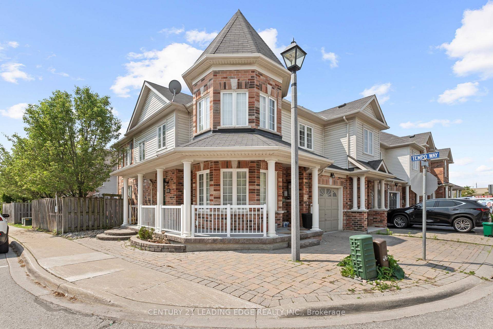 Welcome to this stunning 3 1 bedroom end unit townhouse, perfectly situated in one of Whitby's most desirable communities.