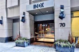 This bright and modern 1 Bedroom Den suite offers the ultimate in downtown convenience and sophisticated living.