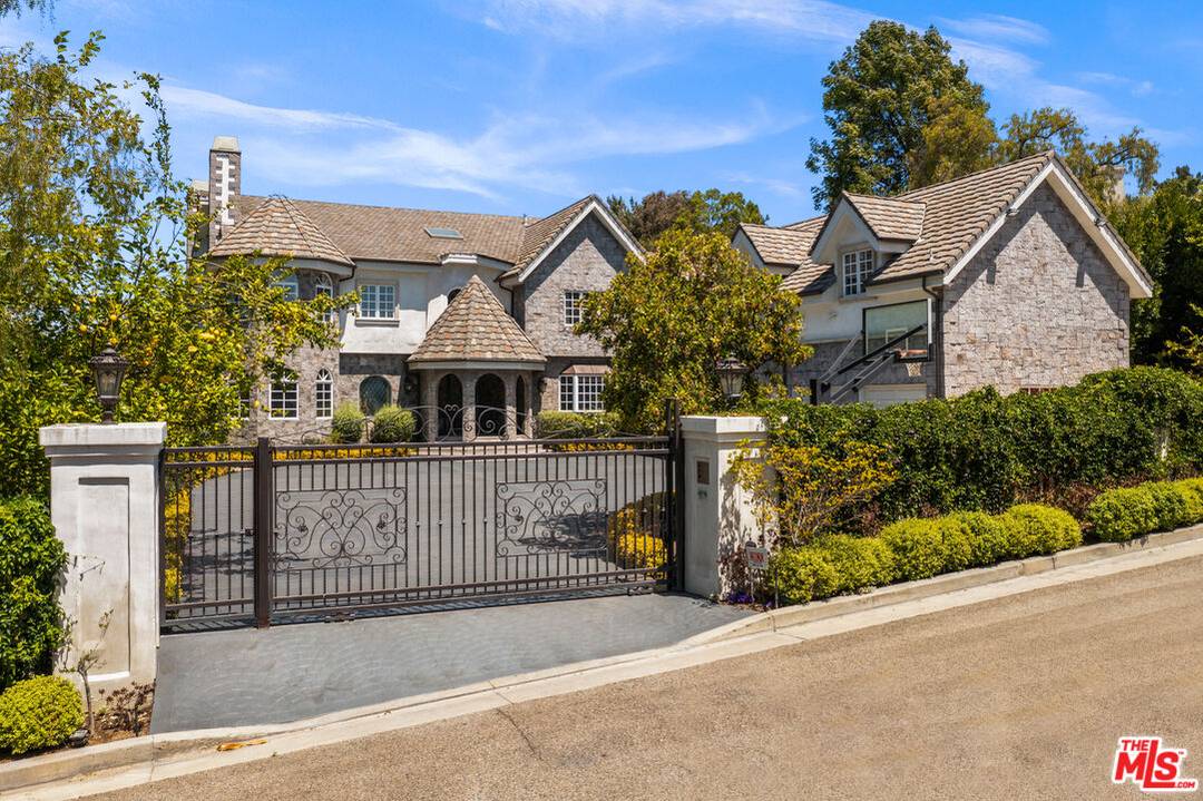 3170   KINGS CT 7BR Bel Air La