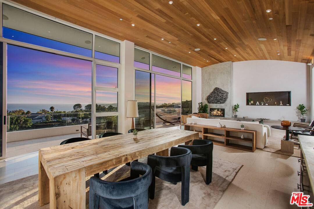 27454   Winding Way 6BR Malibu La