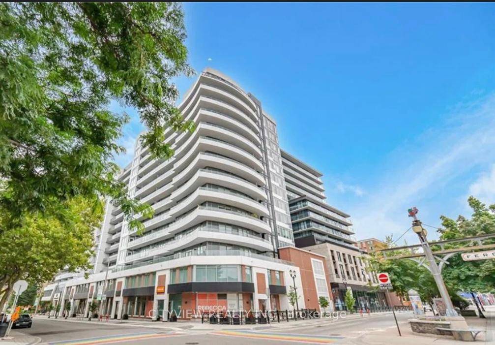 Modern urban living in the heart of downtown Hamilton !