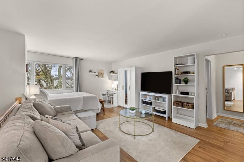 Welcome to Wedgewood Gardens.