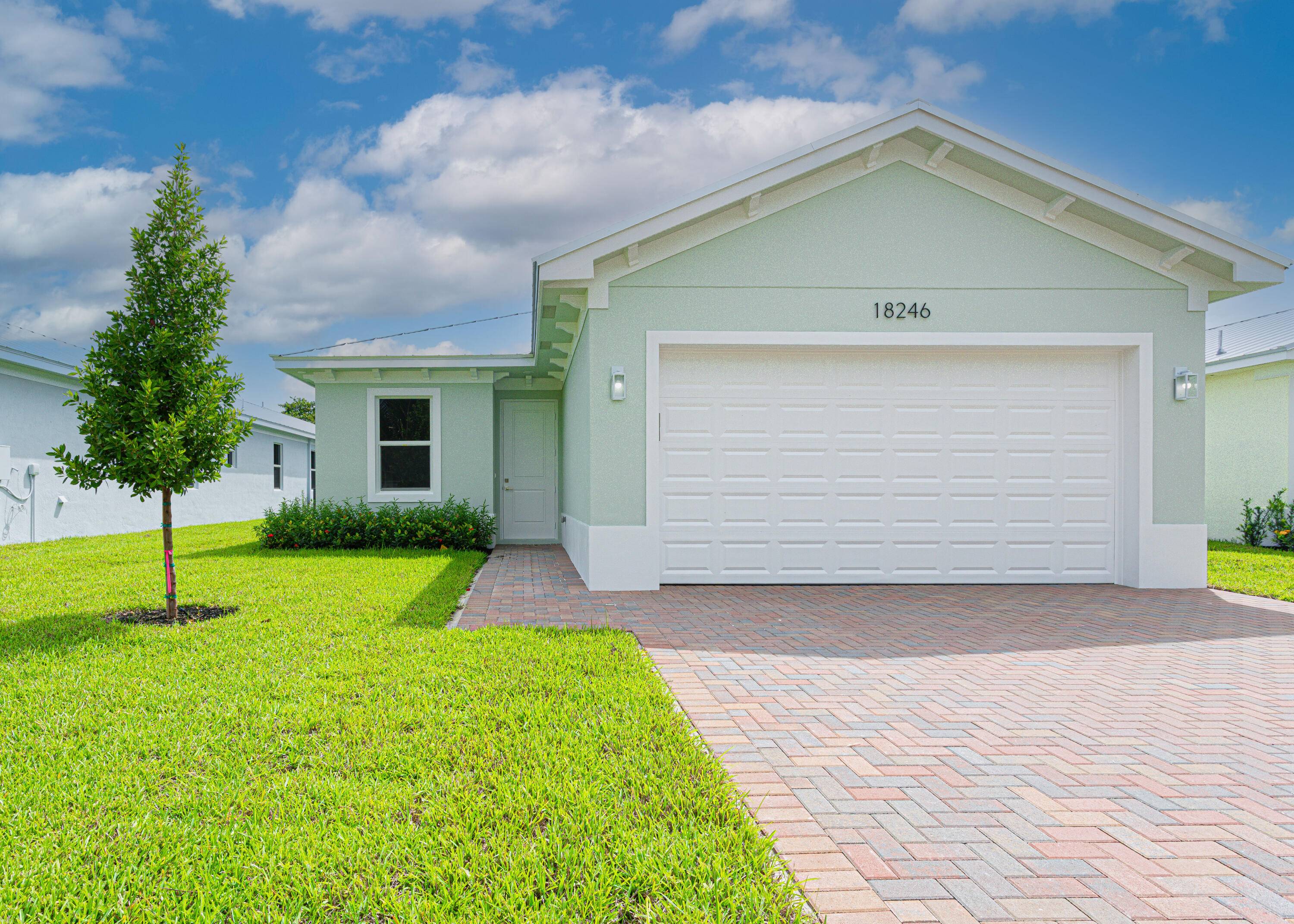 Hurry ! ! ! Don't wait and miss the chance on this stunning 4 bedroom, 3 bath open concept home.