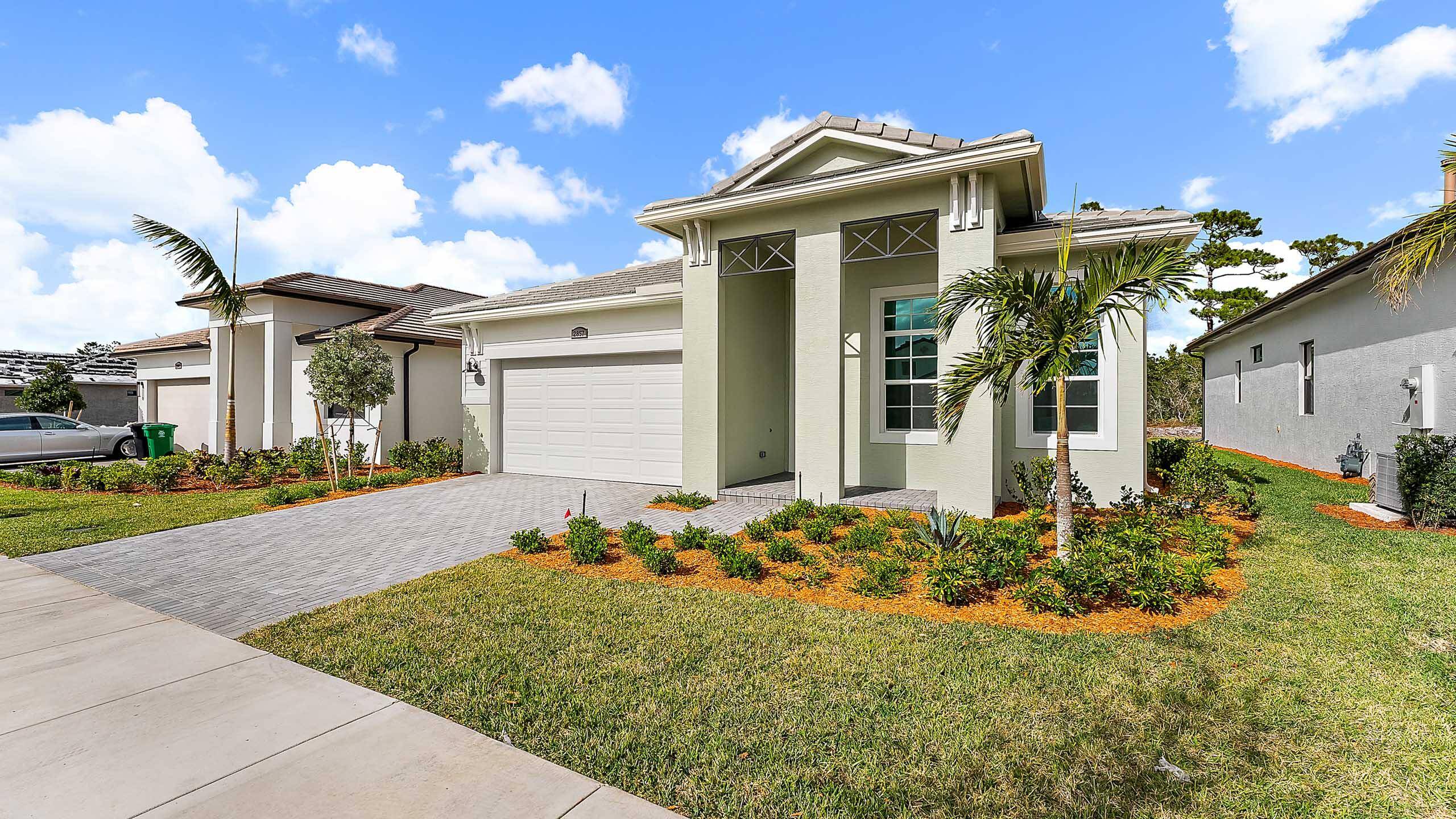 MOVEIN READY This Kimberly Model by Kolter Homes in Mosaic offers the best preserve views in the community !