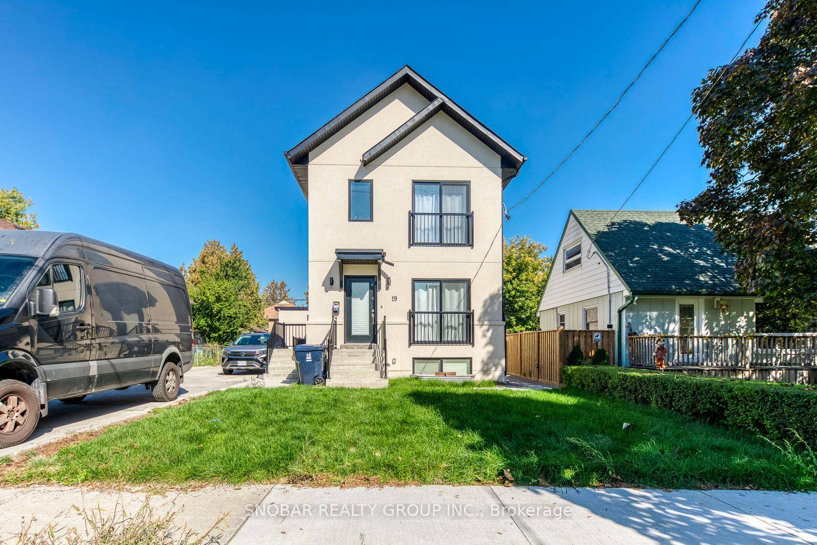 Newer 1 Bedroom Basement Apartment !