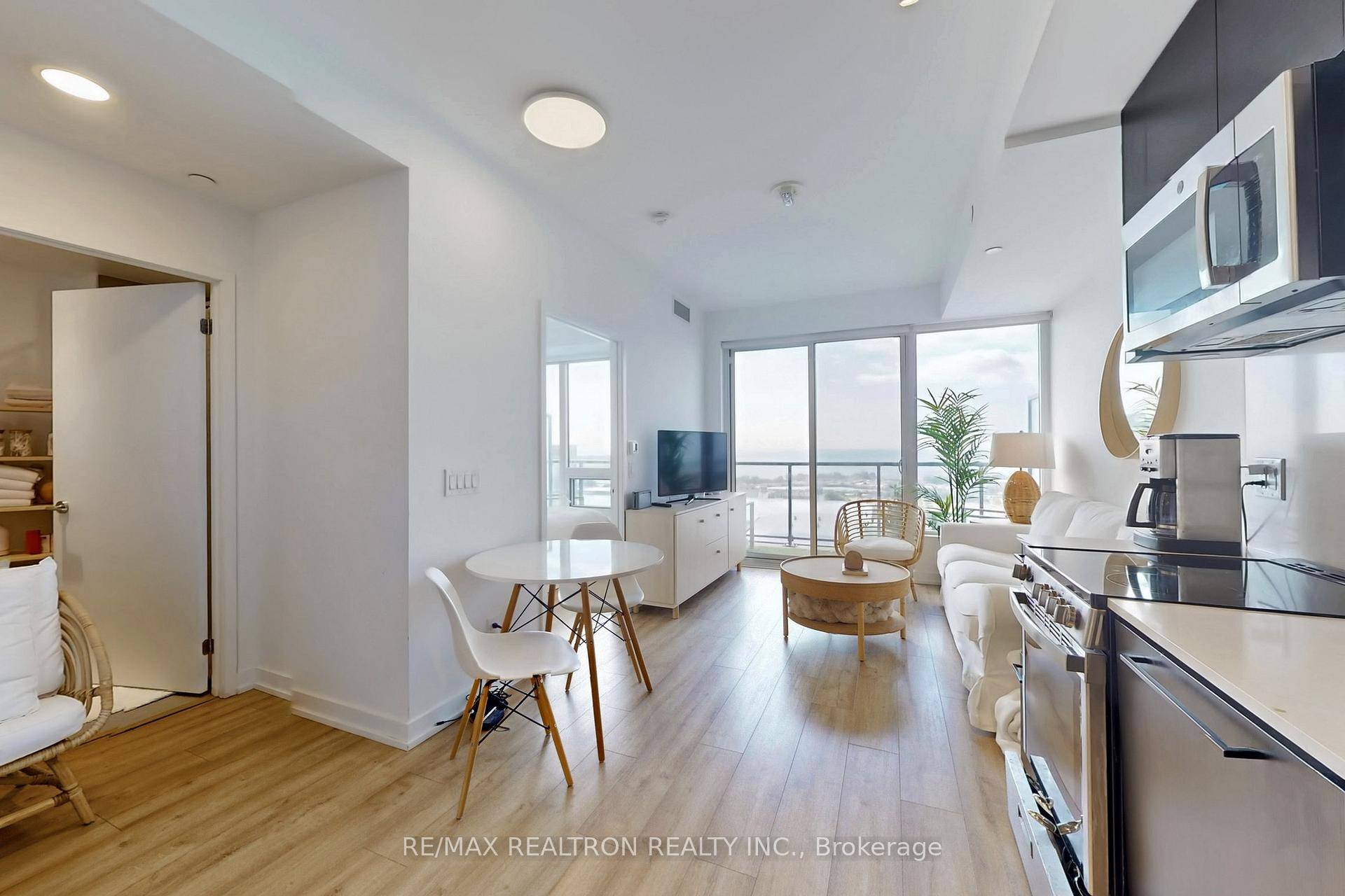 Welcome to Liberty Market Tower Condos !