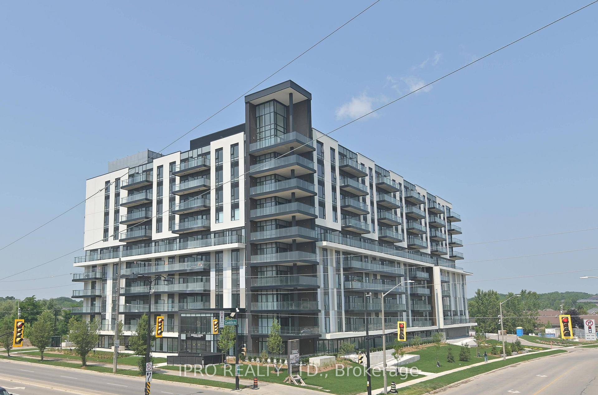 Luxury Condo for Rent in the Heart of Brantford Smart Living Redefined Welcome to this stunning, newly built condo located in one of Brantfords most sought after luxury smart buildings.