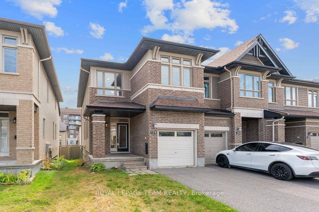 A rare find in Barrhaven Discover the perfect harmony of space, style, and sophistication in this striking Richcraft end unit townhome.